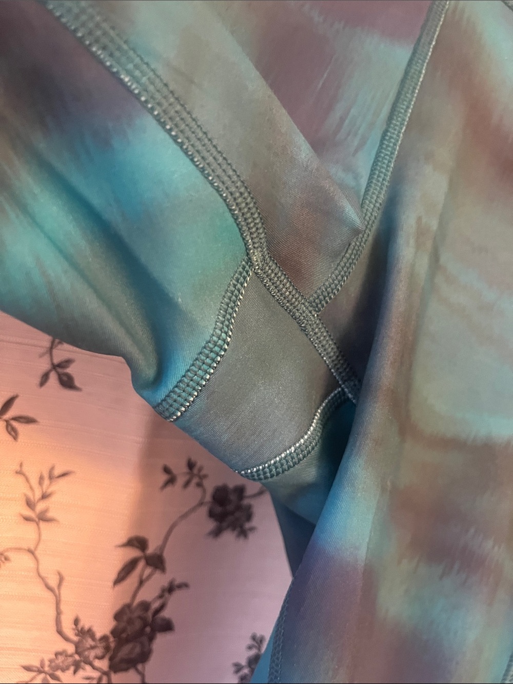 Athleta Rainier Reflective Printed Tight in Blue/Teal Watercolor Swirl - Picture 5 of 7